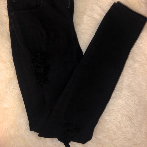 Express Distressed Jeans - Picture 4 of 5